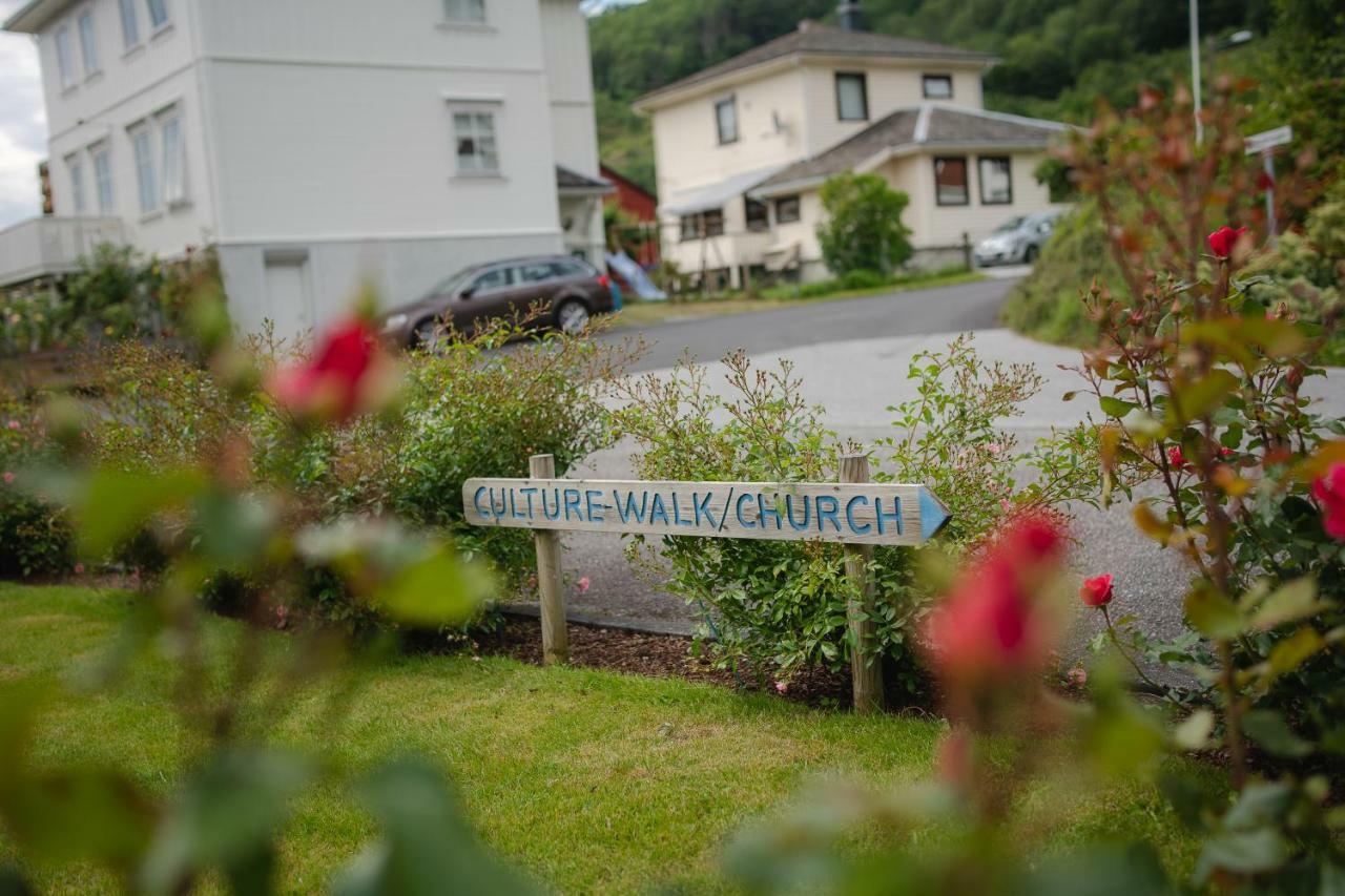 Leikanger Fjordhotel - Unike Hoteller Exteriér fotografie